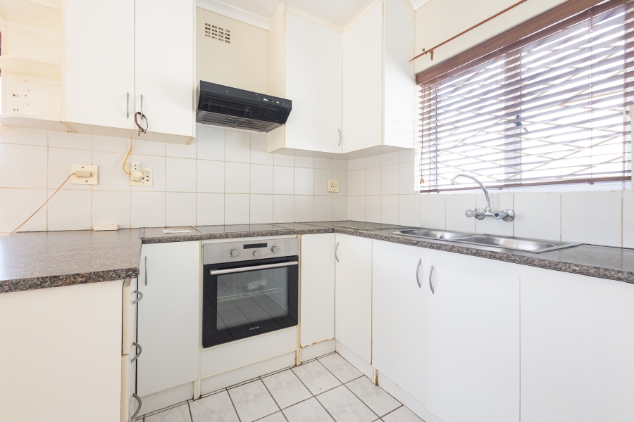 2 Bedroom Property for Sale in Protea Village Western Cape